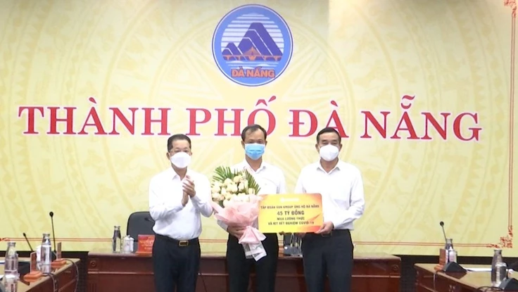 Sun Group hỗ trợ gói thực phẩm, kit xét nghiệm trị giá 45 tỉ đồng cho Đà Nẵng 