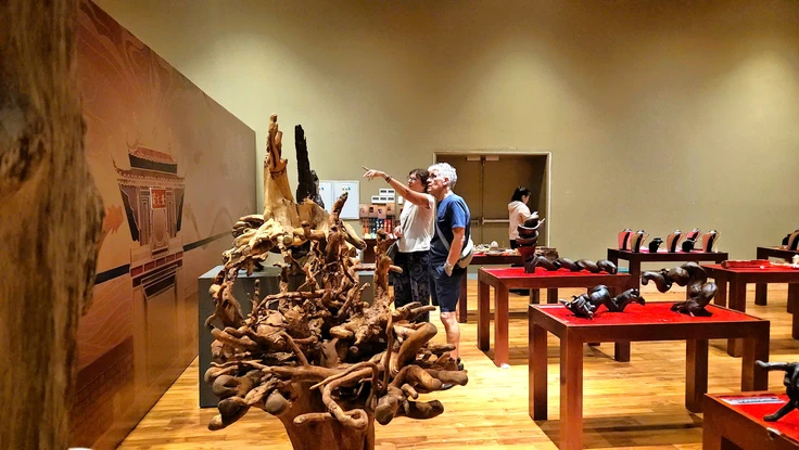 Chiêm ngưỡng 200 tuyệt tác trầm hương xứ Quảng tại Bảo tàng Đà Nẵng