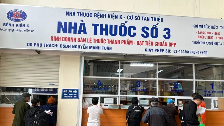 Người dân phản ánh bệnh nhân ung thư phải mua rất nhiều thuốc ngoài BHYT