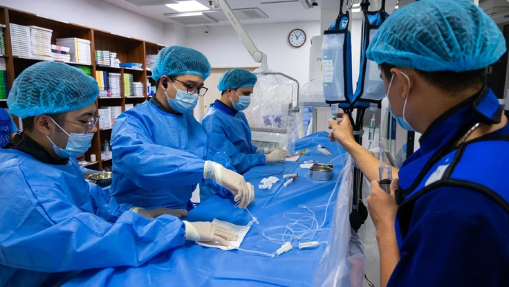 Đề xuất nâng cấp 9 bệnh viện trường đại học thành bệnh viện kỹ thuật cao