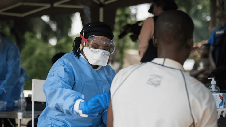 Bộ Y tế cập nhật tiêu chuẩn chẩn đoán, điều trị Ebola trước nguy cơ dịch xâm nhập