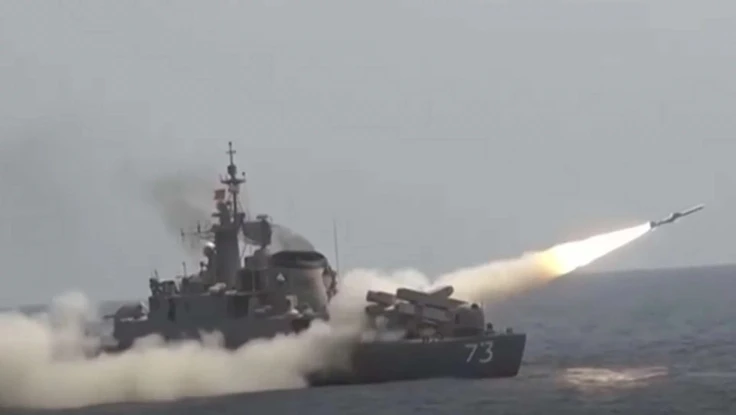 Tàu chiến Iran chìm ngoài khơi Sri Lanka