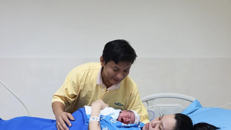Nộp hồ sơ thai sản trễ nhiều tháng, người lao động có mất quyền lợi?