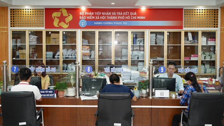 TP.HCM: Lưu ý về mức đóng bảo hiểm khi áp dụng lương tối thiểu vùng mới