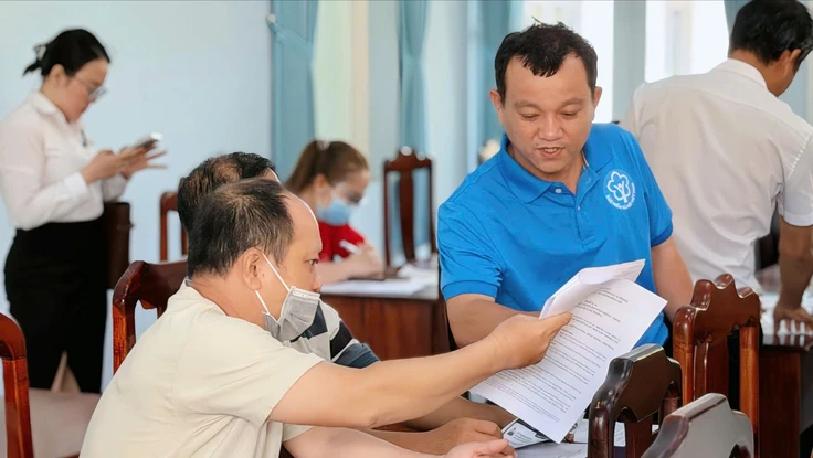 Người lao động cần làm gì khi doanh nghiệp chậm đóng, nợ BHXH?