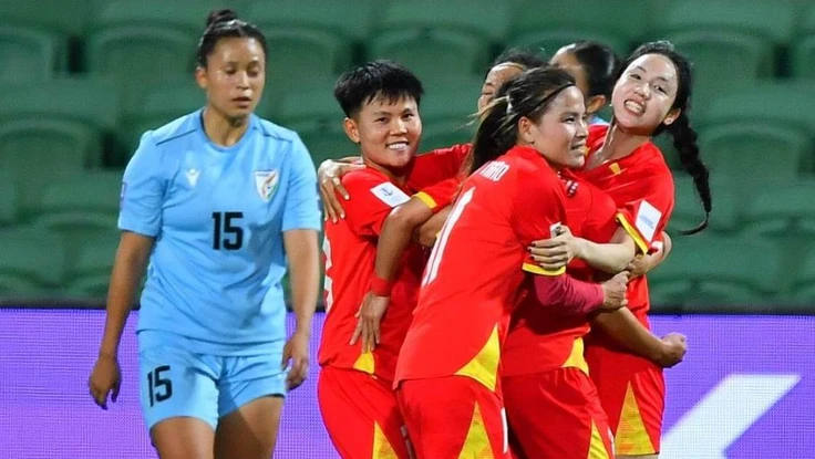 Tuyển Việt Nam có Vạn Sự và... như ý