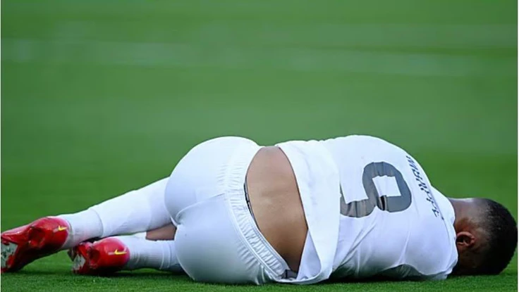 Chuyện như đùa: Chấn thương gối trái nhưng chữa trị gối phải