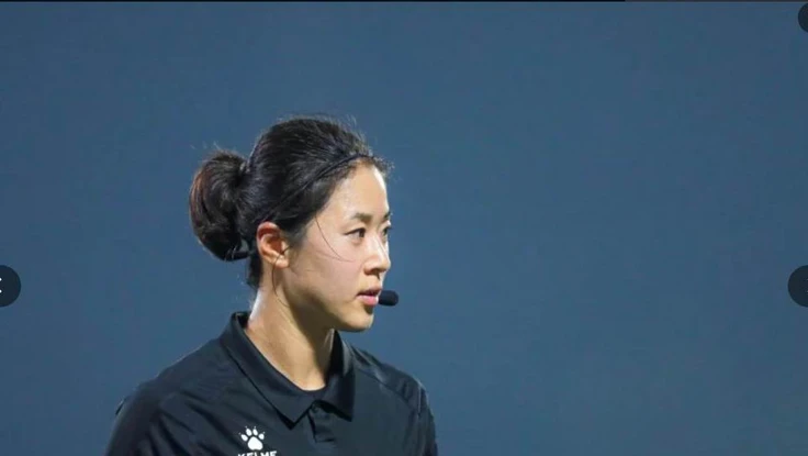 Trọng tài Hàn Quốc nhìn Somalia và Ấn Độ mà thẹn thùng