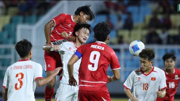Để U-17 Việt Nam 'thổi bay' khỏi giải, HLV Yulianto bị sa thải?