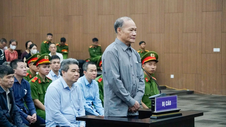 Cựu Thứ trưởng Hoàng Văn Thắng bị đề nghị 4-5 năm tù 