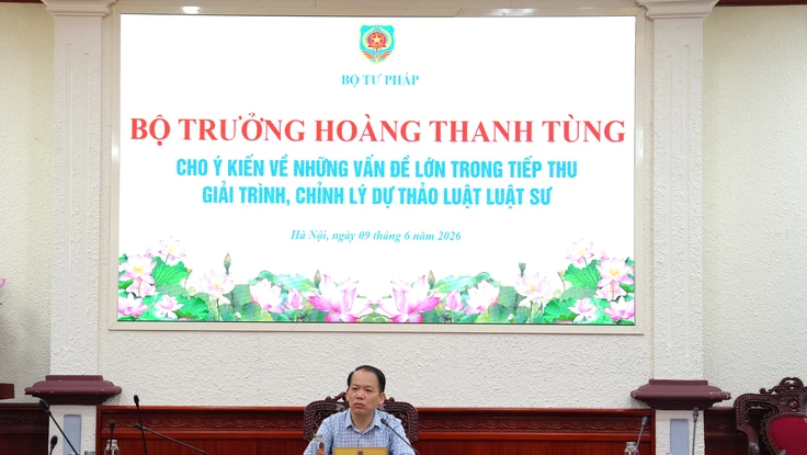 Luật sư không hành nghề 12 tháng liên tục có thể bị thu hồi chứng chỉ