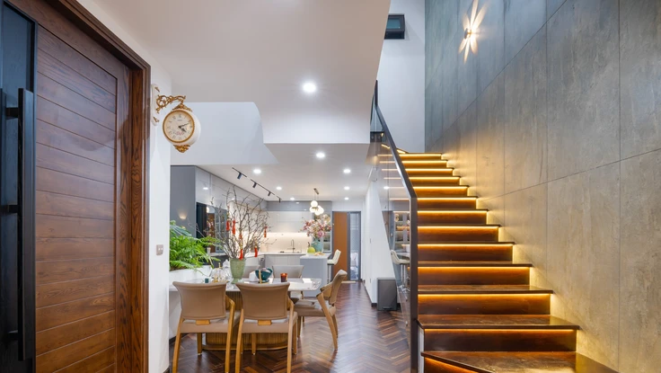 Lưu ý khi chọn mặt bậc cầu thang gỗ tự nhiên