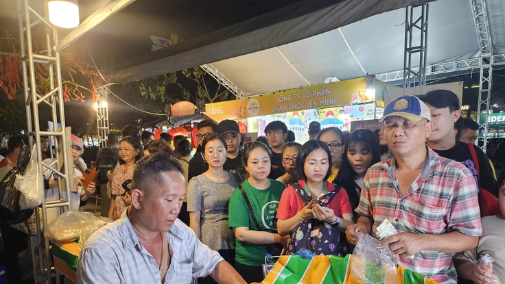 Lễ hội bánh mì ở TP.HCM thu hút hàng nghìn thực khách