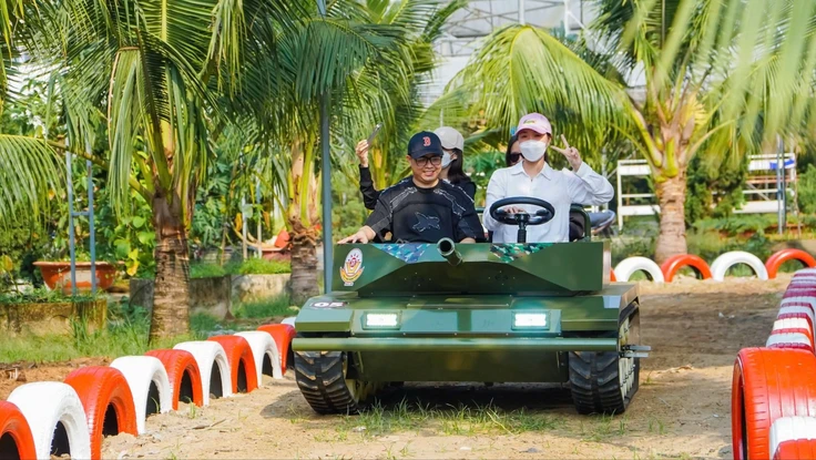 Tiết lộ 'công thức xê dịch’ mới của giới trẻ Việt Nam