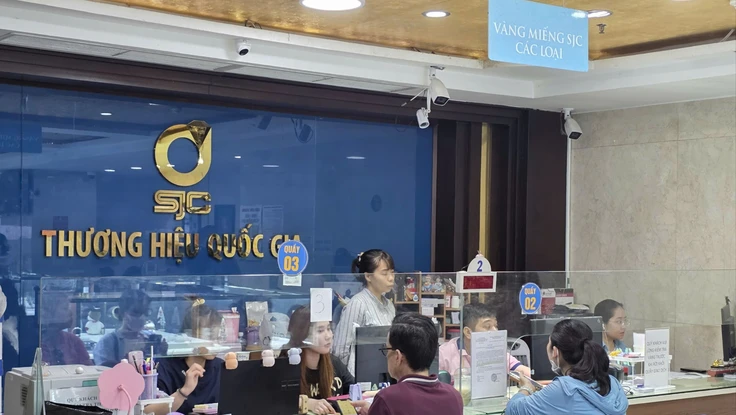 Vàng miếng SJC bỗng dưng được mua thoải mái