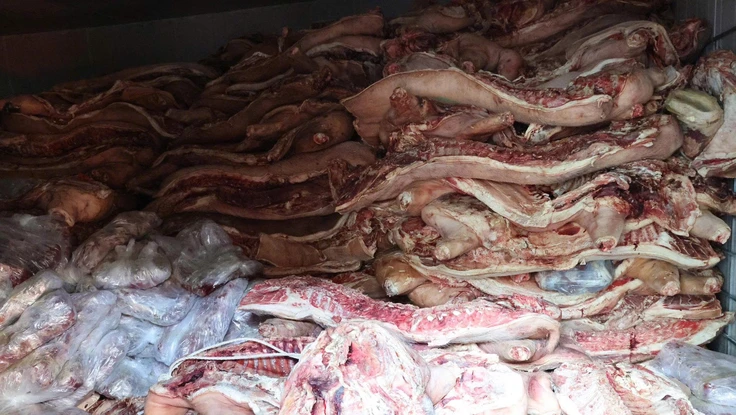 Hơn 120 tấn thịt lợn nhiễm dịch tả trong kho công ty đồ hộp 