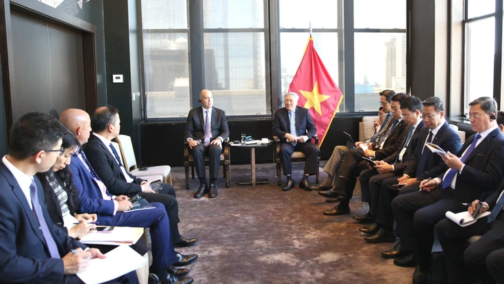 Phó Thủ tướng Nguyễn Hòa Bình tiếp các quỹ đầu tư hàng đầu thế giới tại Hoa Kỳ