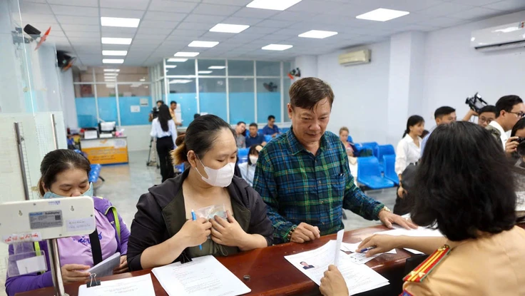 Giấy phép lái xe quốc tế đổi sang giấy phép lái xe Việt Nam như thế nào?