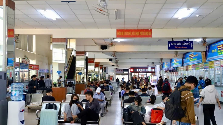 Nhà xe tự ý hủy chuyến, 'hét giá' vé dịp Tết bị xử lý thế nào? 