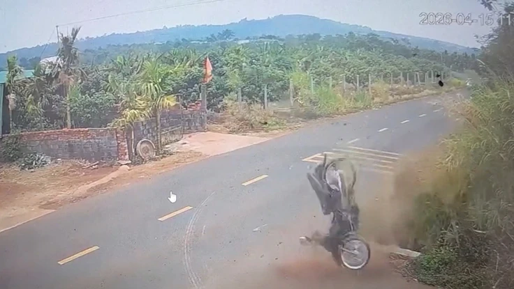 Vụ thiếu tá CSGT ở Đắk Lắk bị khởi tố: Cha mẹ nam sinh sẽ tham gia tố tụng với tư cách nào?