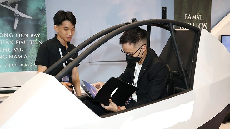Mẫu mô tô bay được giới thiệu tại Triển lãm Vietnam Motor Show 2022.