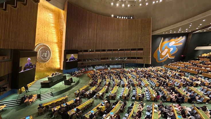 Toàn cảnh phiên họp thông qua Công ước Liên hợp quốc về tội phạm mạng ngày 24-12.