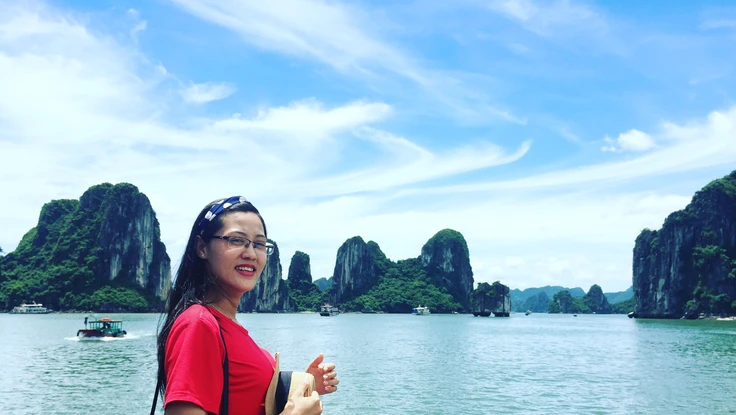 Tác giả trong một chuyến du lịch. Ảnh: NVCC