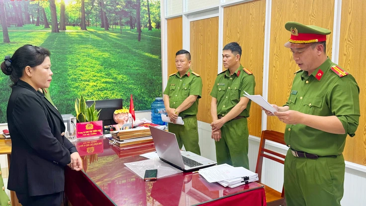 Nữ Hiệu trưởng trường mẫu giáo lập khống bảng lương dạy học