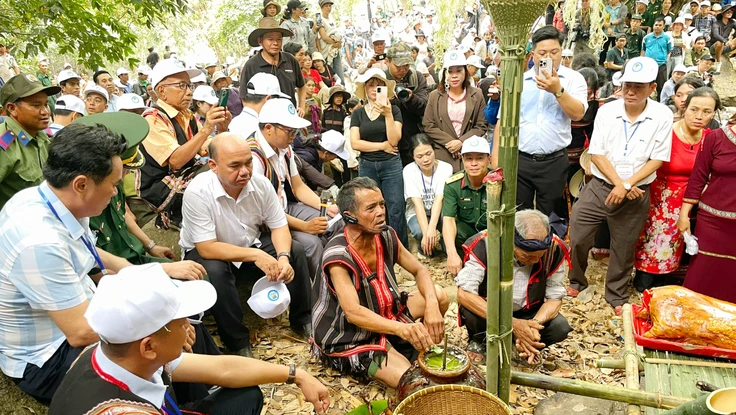 Đặc sắc nghi lễ cúng rừng, cầu Giàng che chở cho dân làng Tây Nguyên