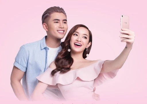 Asus ZenFone Live 'phù thủy selfie' giá rẻ
