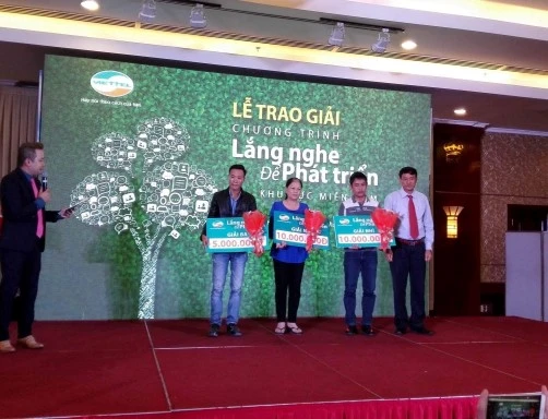 Viettel trao thưởng cho khách hàng có góp ý hay