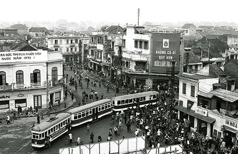 Nhắc Hà Nội, lại nhớ vang bóng một thời