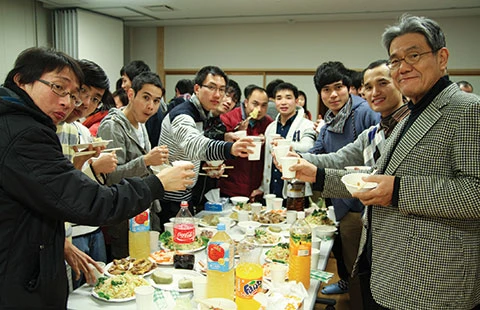 Không đâu bằng Tết quê mình