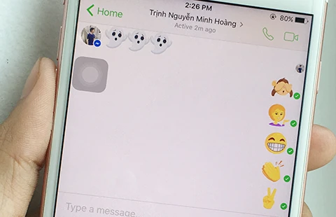 Mang các biểu tượng cảm xúc cũ về lại Messenger