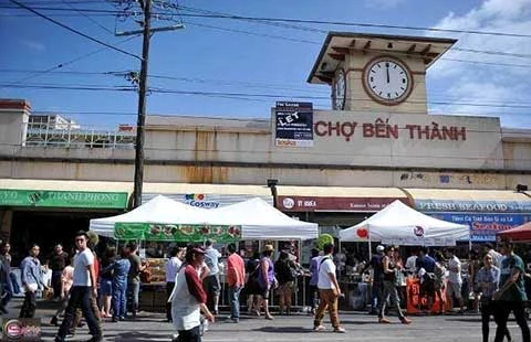 Chợ Bến Thành suýt mất bộ mặt truyền thống!