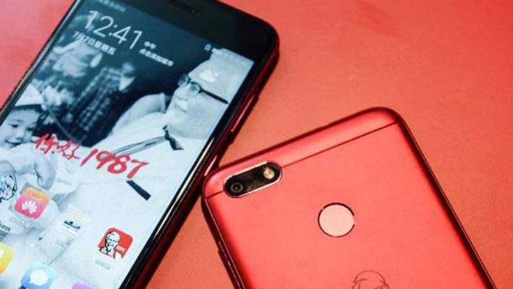 Hãng gà rán bất ngờ ra mắt smartphone? 