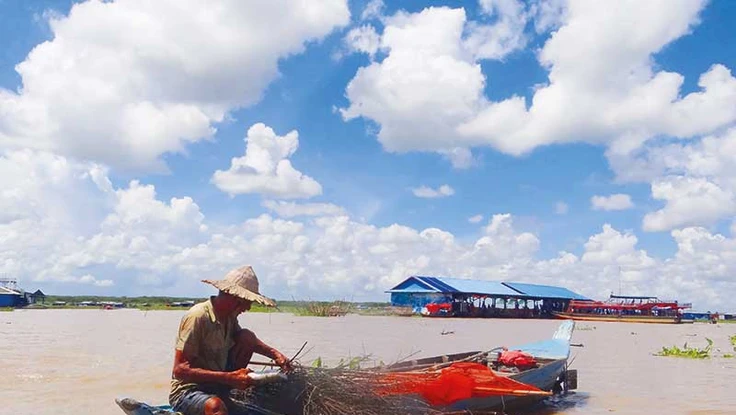 Biển Hồ vắng cá, Sài Gòn bỗng buồn