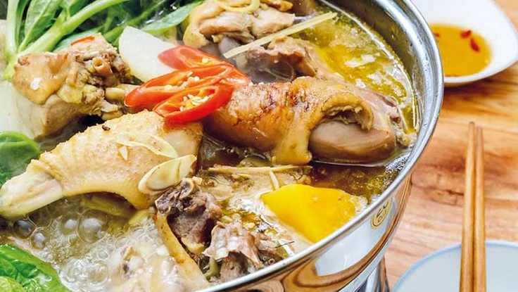 Ăn rong hàng ‘độc’ Sài Gòn