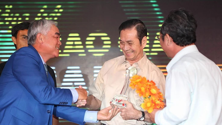 Sài Gòn có bóng đá… xanh