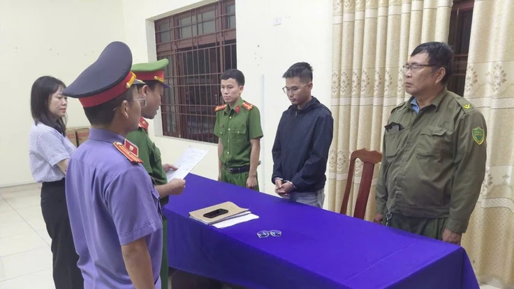 Bắt tạm giam tài xế vụ ô tô bốc cháy ở cây xăng. Ảnh: CA