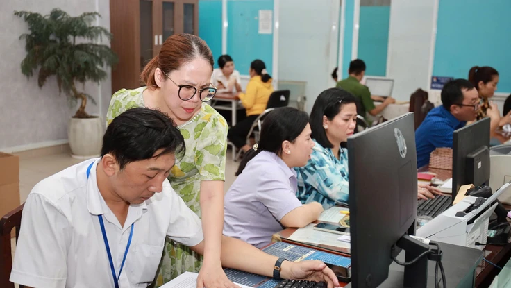 Thành ủy TP.HCM phân cấp, ủy quyền tuyển dụng cán bộ, công chức, viên chức cho cấp xã