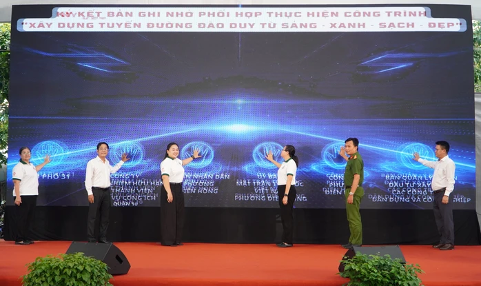 TP.HCM: Phường Diên Hồng chỉnh trang đường Đào Duy Từ, tạo diện mạo mới cho Sân vận động Thống Nhất
