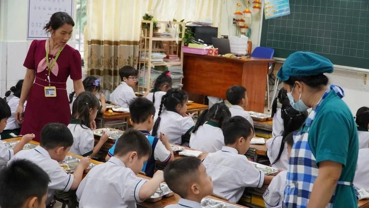 Kết quả kiểm tra hơn 300 cơ sở cung cấp suất ăn cho trường học tại TP.HCM