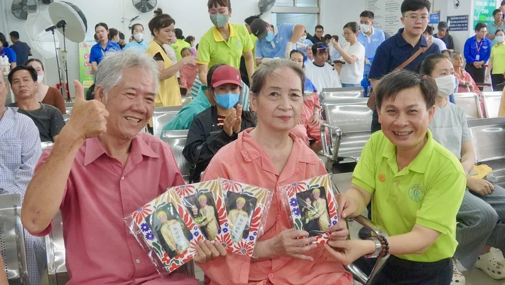 'Chủ nhật chia sẻ yêu thương': Tiếp sức người bệnh vượt khó
