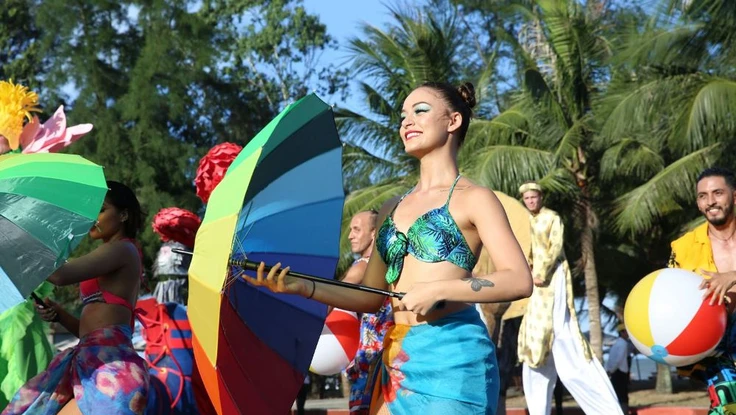 Carnival khuấy đảo đường phố xứ Thanh 