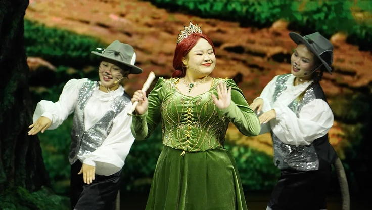 Bún đậu mắm tôm được đưa vào nhạc kịch Shrek khiến khán giả thích thú