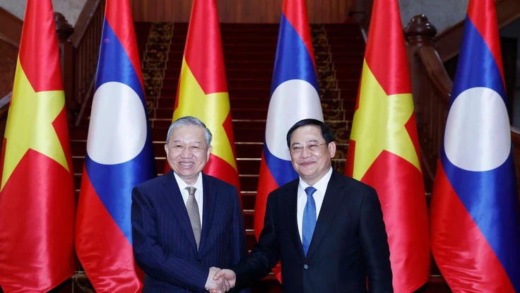 Tổng Bí thư Tô Lâm hội kiến Thủ tướng Lào Sonexay Siphandone