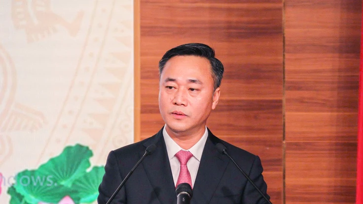 Ông Nguyễn Việt Hùng làm Chủ tịch UBND tỉnh Khánh Hòa