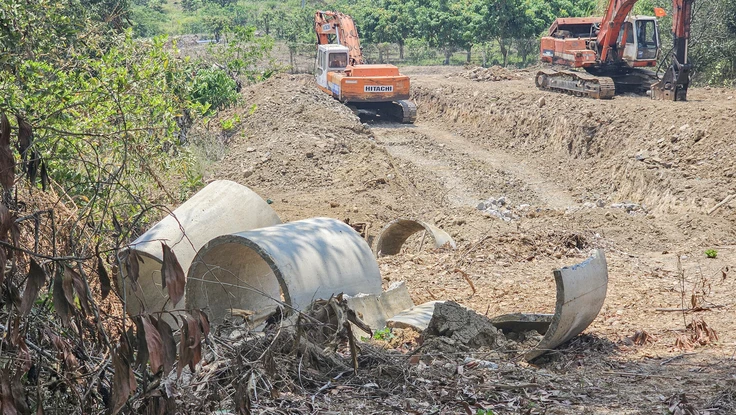 Chủ đầu tư dự án 1.400 tỉ nói gì khi đơn vị thi công đào phá đất người dân?