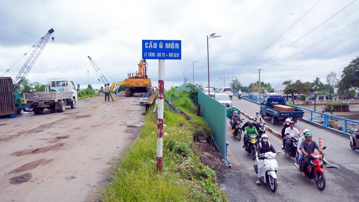 Dự án nâng tĩnh không 11 cây cầu phía Nam: Nhiều công trình tại Cần Thơ chậm tiến độ